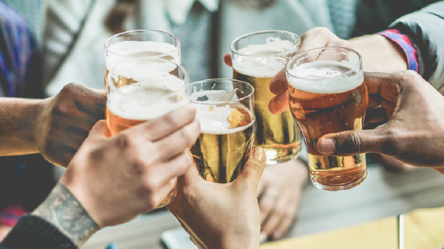 A Nutritionist’s Health Advice to Stop Drinking Beer Everyday