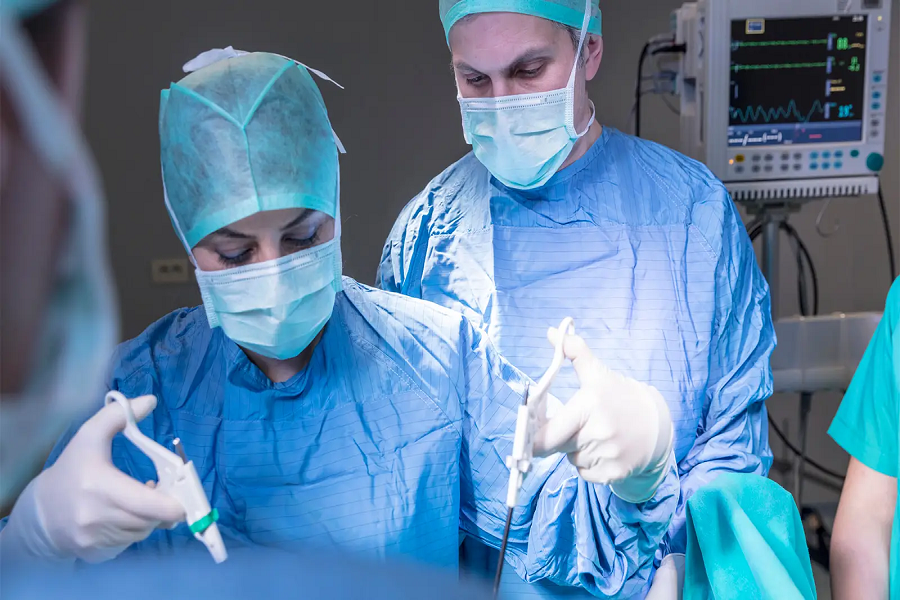 Beyond The Scalpel: Exploring The Hidden Perks Of Minimally Invasive Surgery For Women
